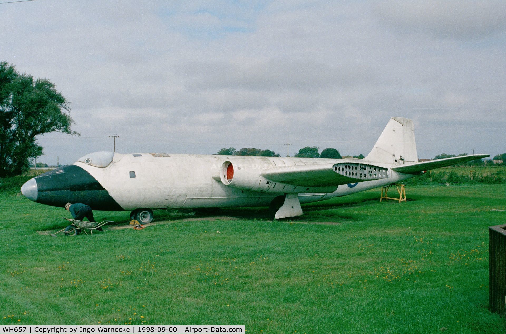 WH657, English Electric Canberra B.2 C/N EEP71130, English Electric Canberra B2 (minus outer wings) awaiting restoration at the Brenzett Museum