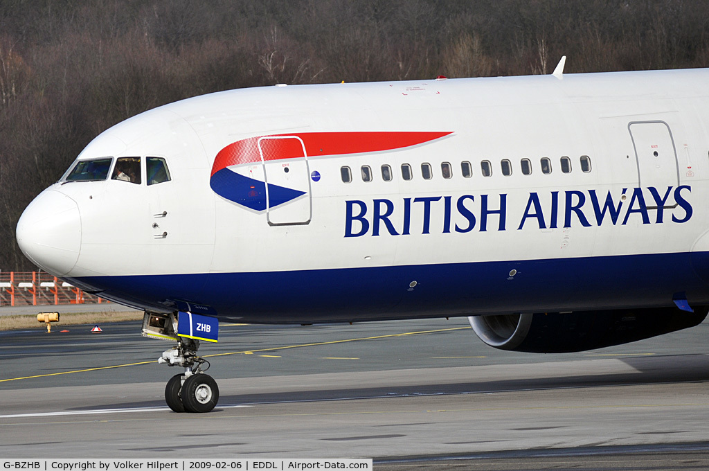 G-BZHB, 1998 Boeing 767-336 C/N 29231, at dus