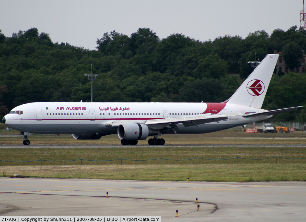 7T-VJG, 1990 Boeing 767-3D6/ER C/N 24766, Landing rwy 14R