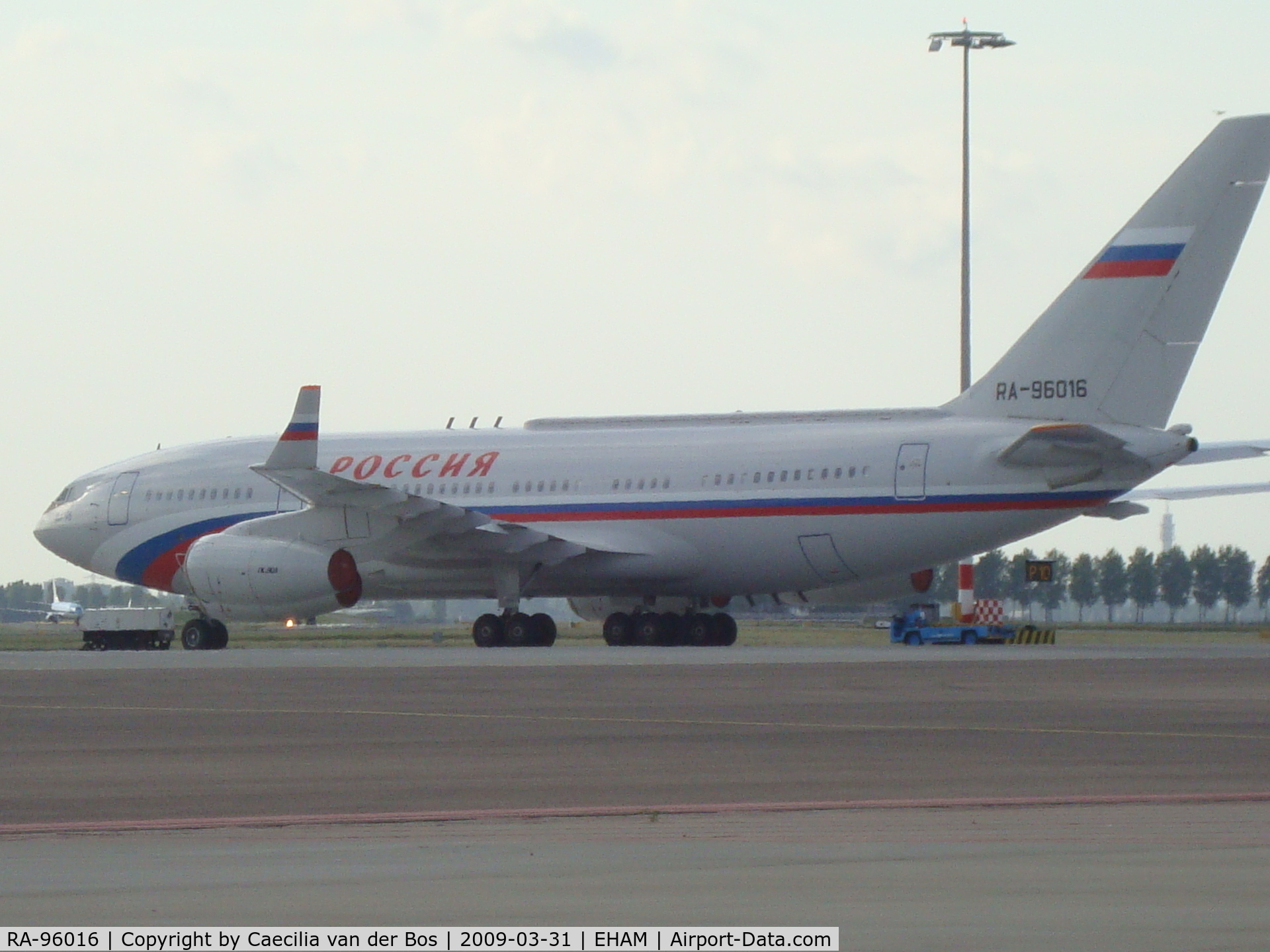 RA-96016, 2004 Ilyushin Il-96-300 C/N 74393202010, Plane of Russische president Medvedev