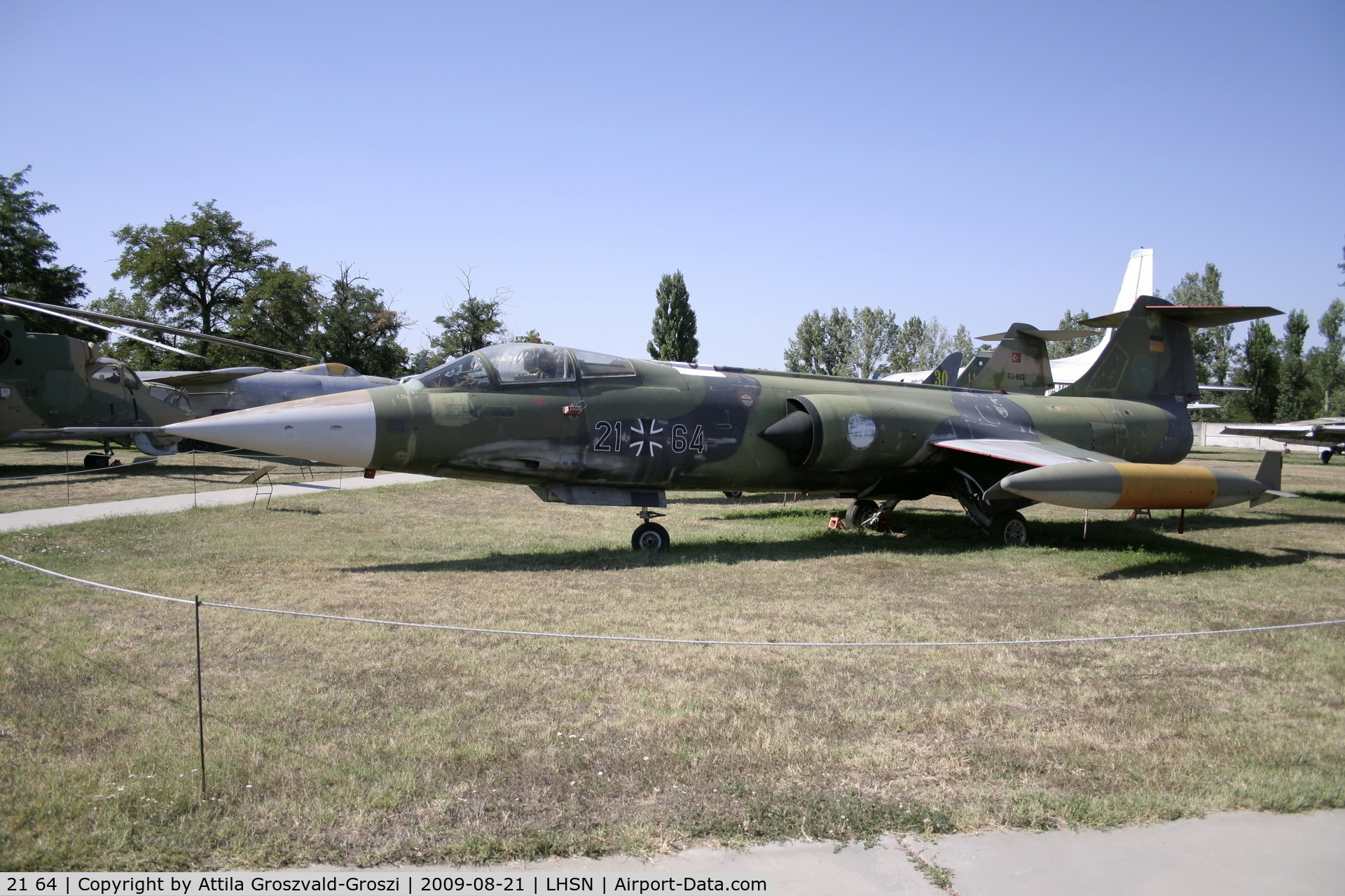 21 64, 1963 Lockheed F-104G Starfighter C/N 683-7033, Szolnok-Szandaszölös airplane museum.