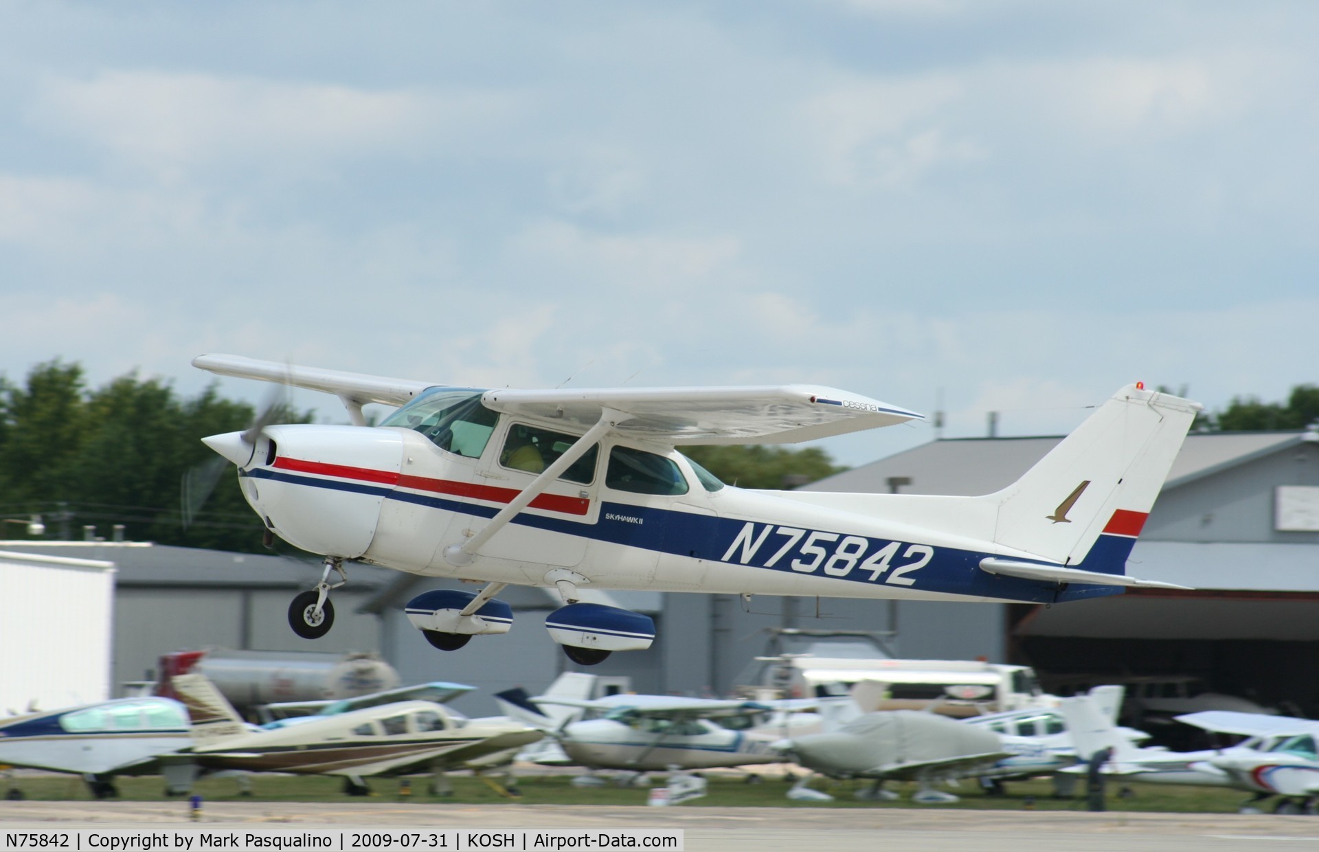 N75842, 1976 Cessna 172N C/N 17267997, Cessna 172N