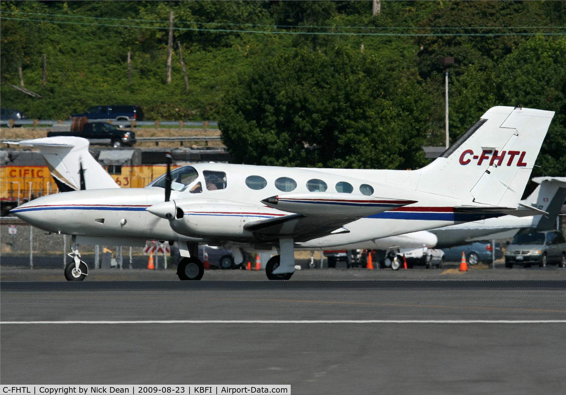 C-FHTL, 1975 Cessna 421B Golden Eagle C/N 421B0944, KBFI