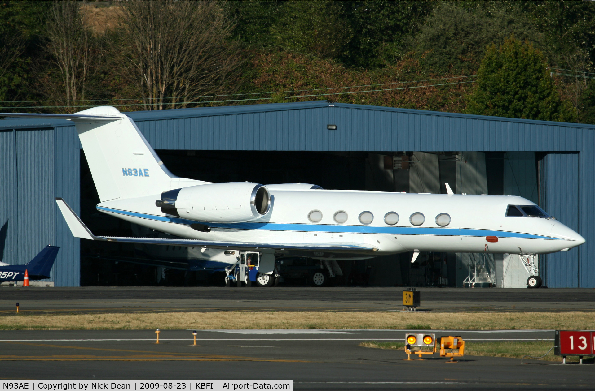 N93AE, 1996 Gulfstream Aerospace G-IV C/N 1302, KBFI