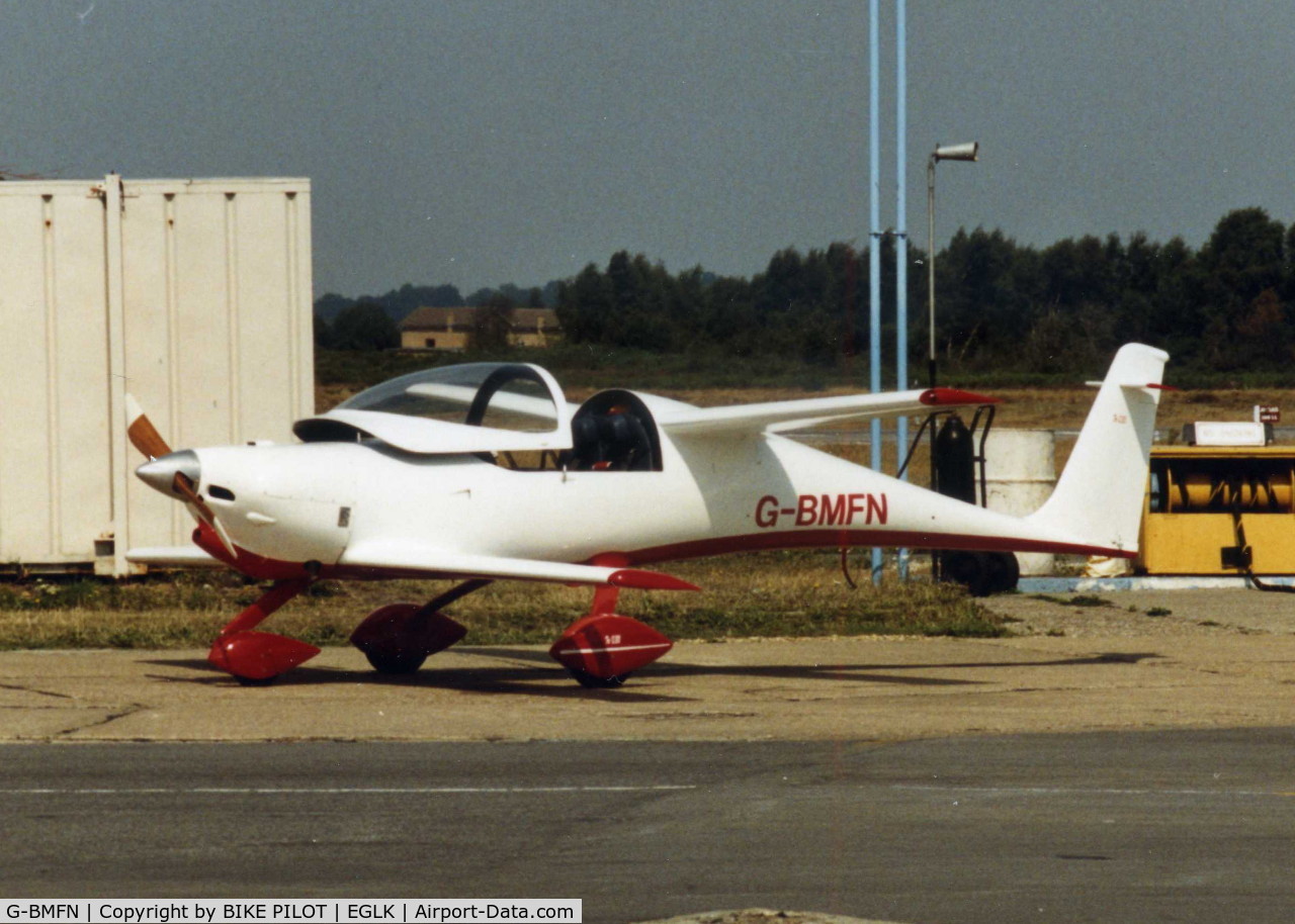 G-BMFN, 1986 QAC Quickie Tri Q200 C/N PFA 094A1-11062, SEEN AT BLACKBUSHE 1989 DE-REGISTERED MARCH 2005