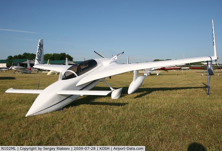 N102ML, 2000 Rutan Long-EZ C/N 001 (N102ML), EAA AirVenture 2009