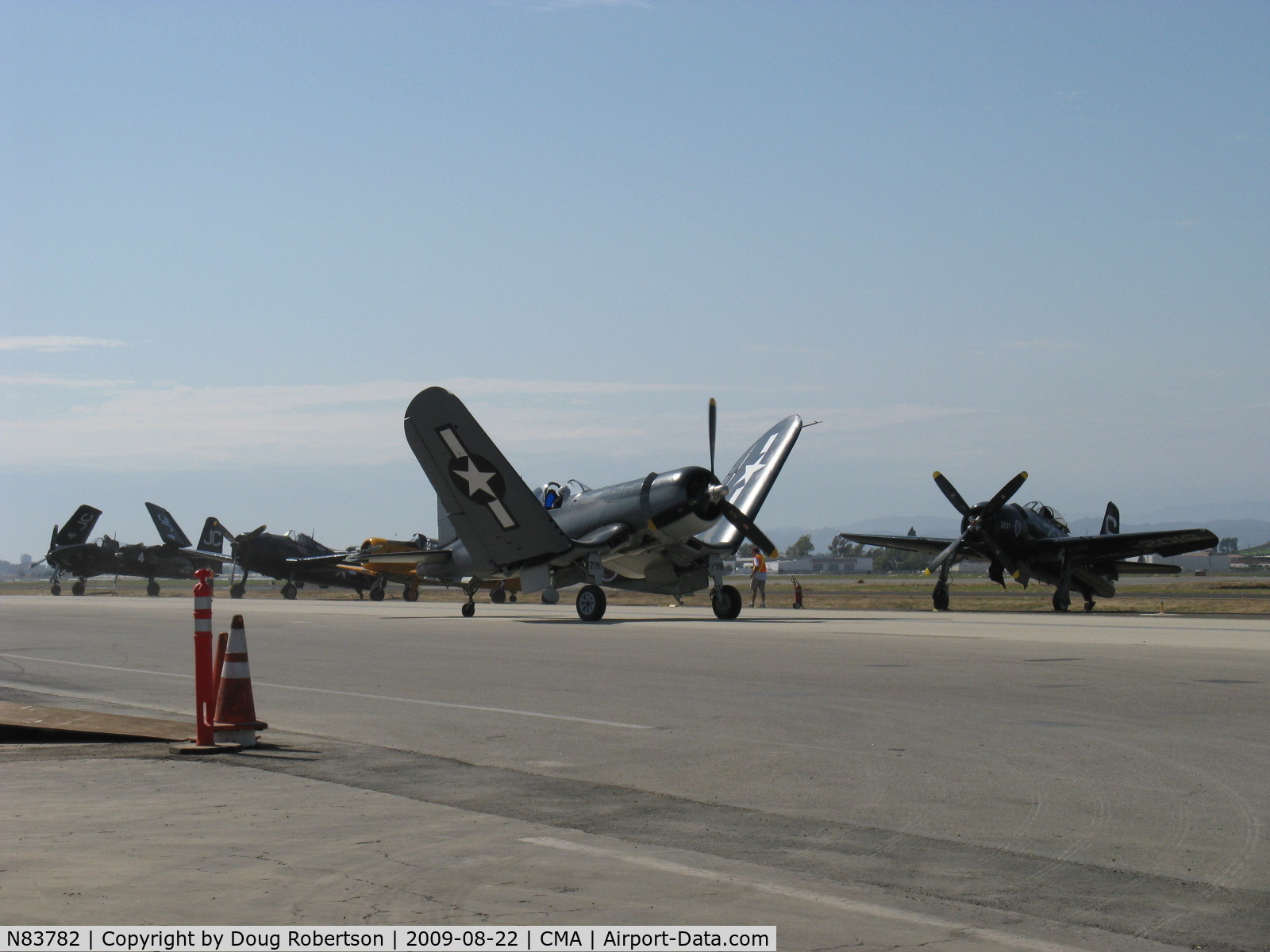 N83782, 1942 Vought F4U-1 Corsair C/N 3884 (Bu 17799), 1942 Chance Vought/Maloney F4U-1A CORSAIR, P&W R-2800 Double Wasp 2,450 Hp, taxi with wings unfolding-she wants to fly