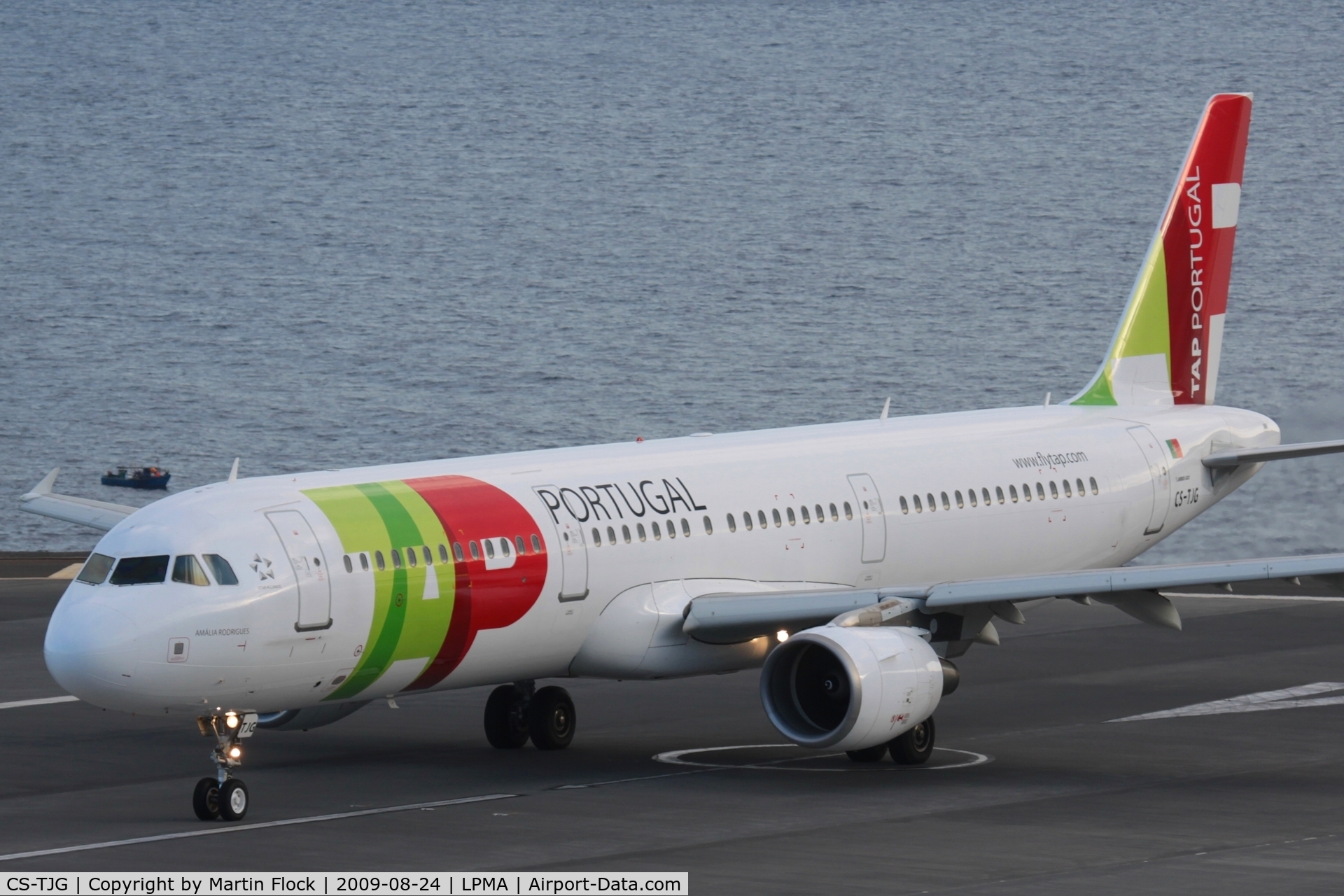 CS-TJG, 2002 Airbus A321-211 C/N 1713, .