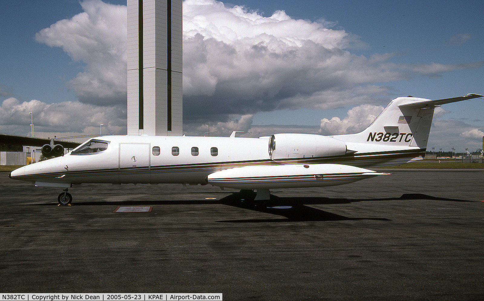 N382TC, 1975 Gates Learjet 35 C/N 039, KPAE