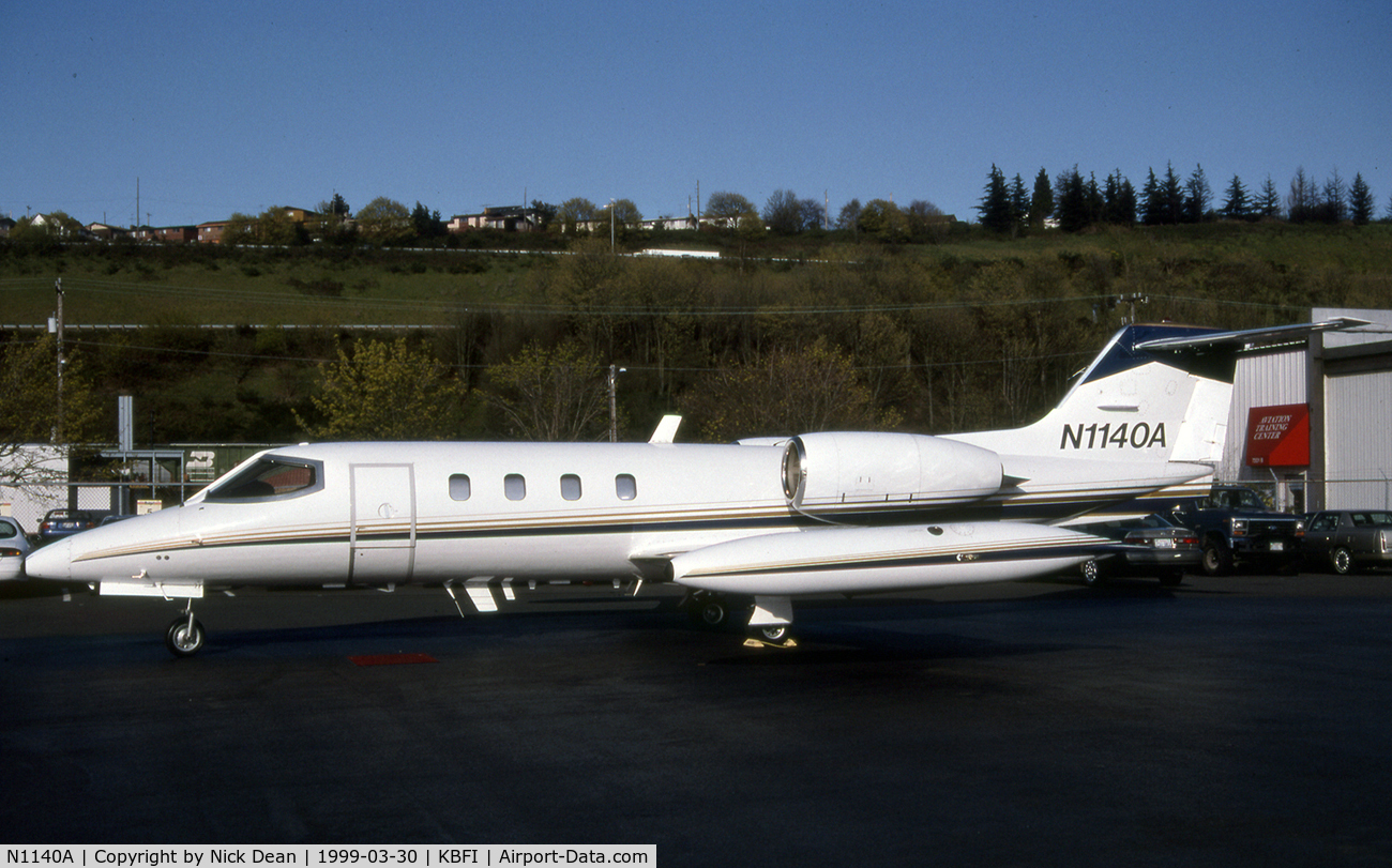 N1140A, 1976 Gates Learjet 35 C/N 35-045, KBFI