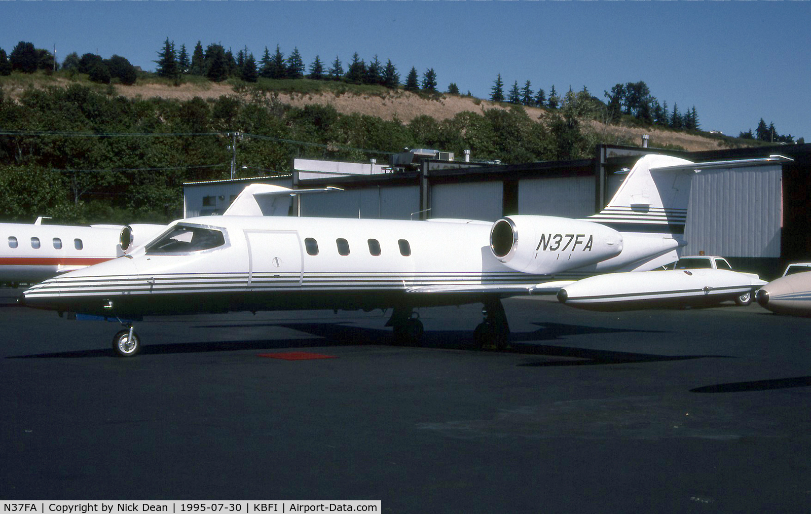 N37FA, 1976 Gates Learjet 35A C/N 091, KBFI