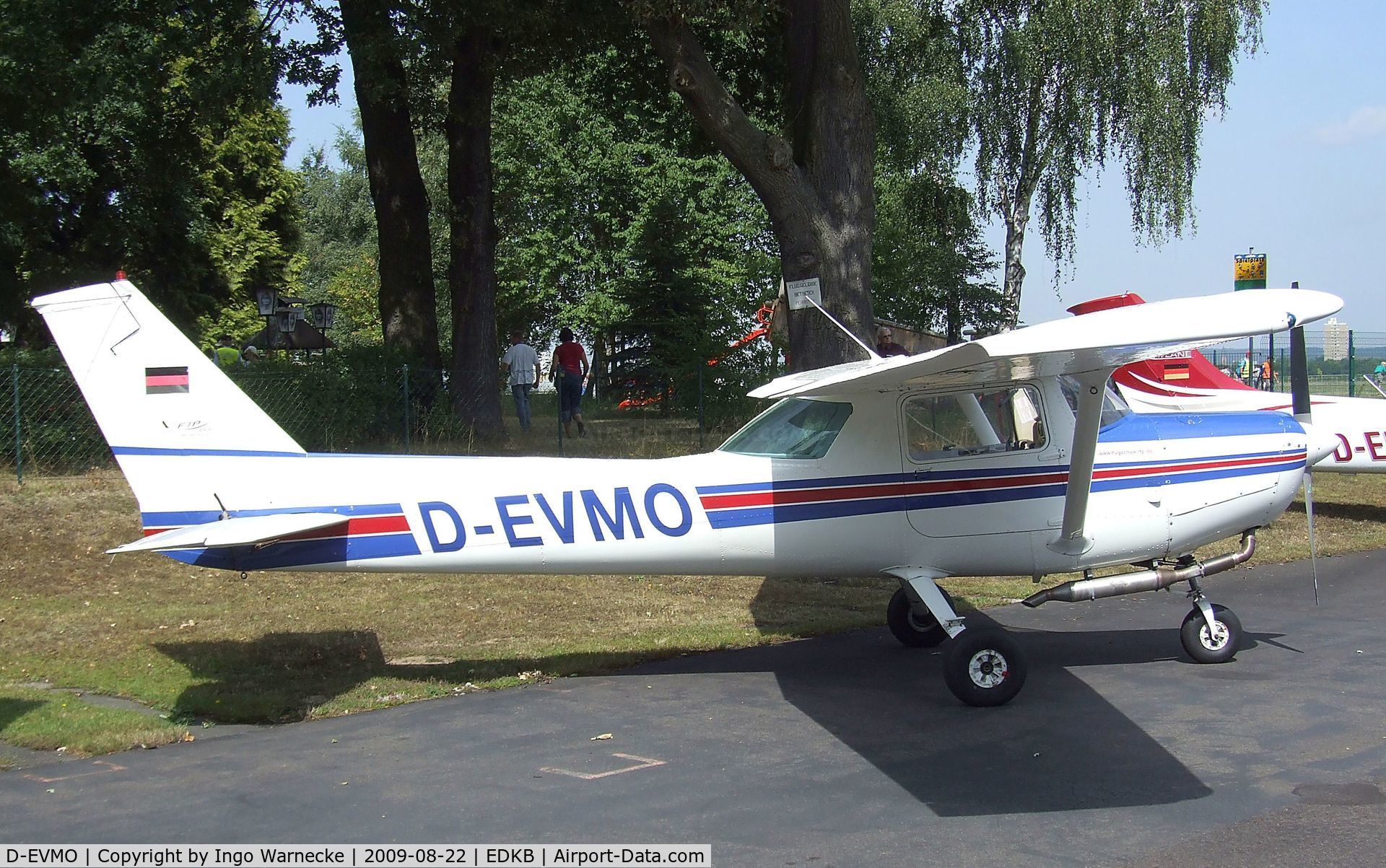 D-EVMO, 2003 Reims F152 C/N 1517, Cessna (Reims) F152 at the Bonn-Hangelar centennial jubilee airshow