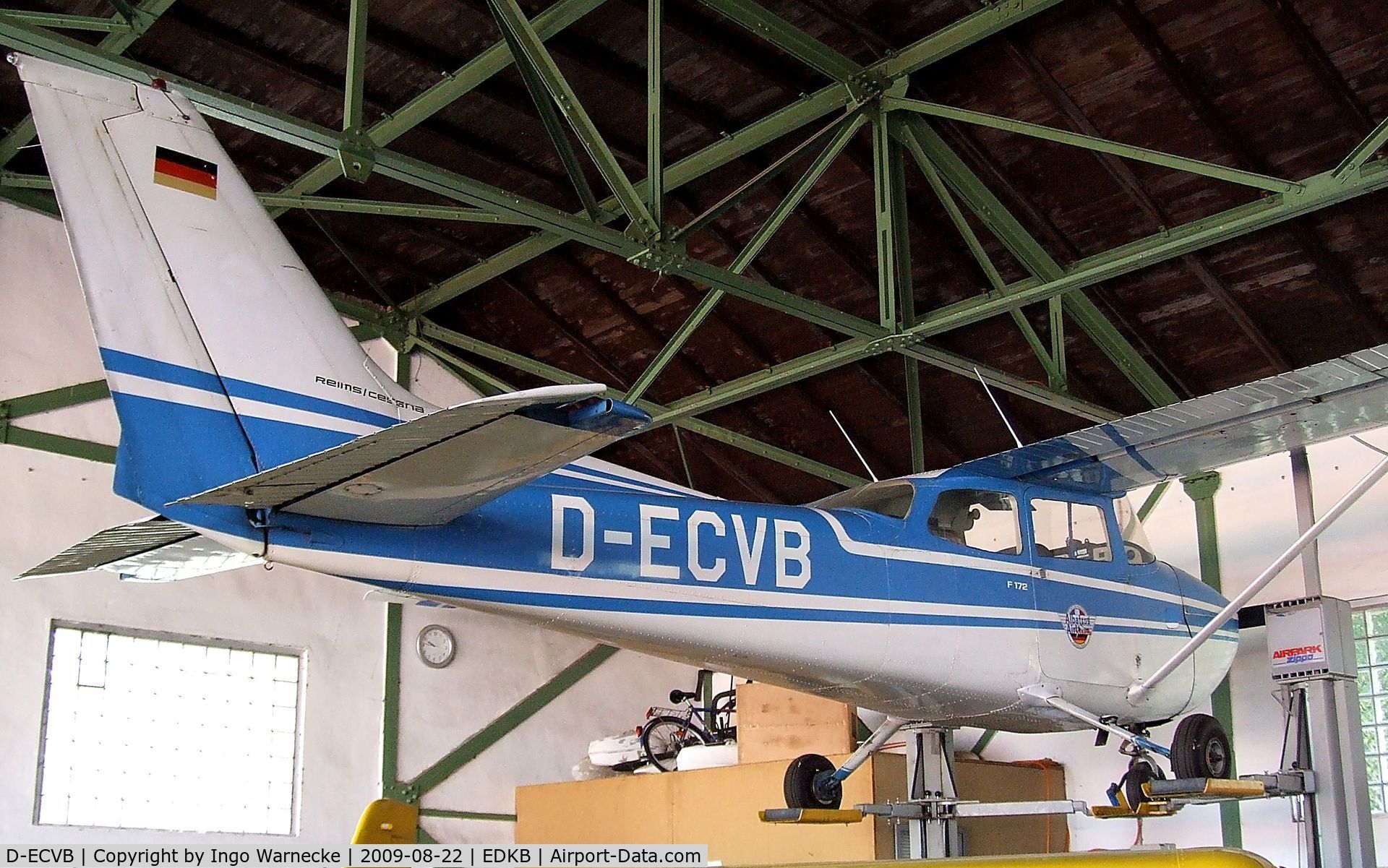 D-ECVB, Reims F172M Skyhawk Skyhawk C/N 0937, Cessna (Reims) F172M in hangar during the Bonn-Hangelar centennial jubilee airshow