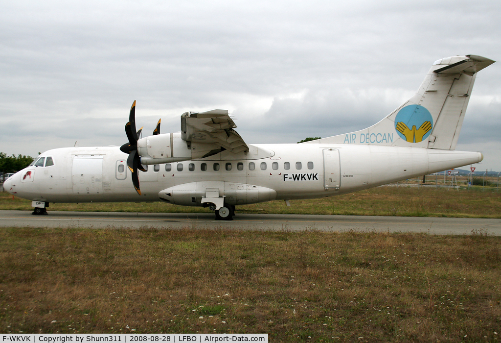 F-WKVK, 1997 ATR 42-500 C/N 556, Stored at the Latecoere Aeroservices facility... Ex. VT-ADP