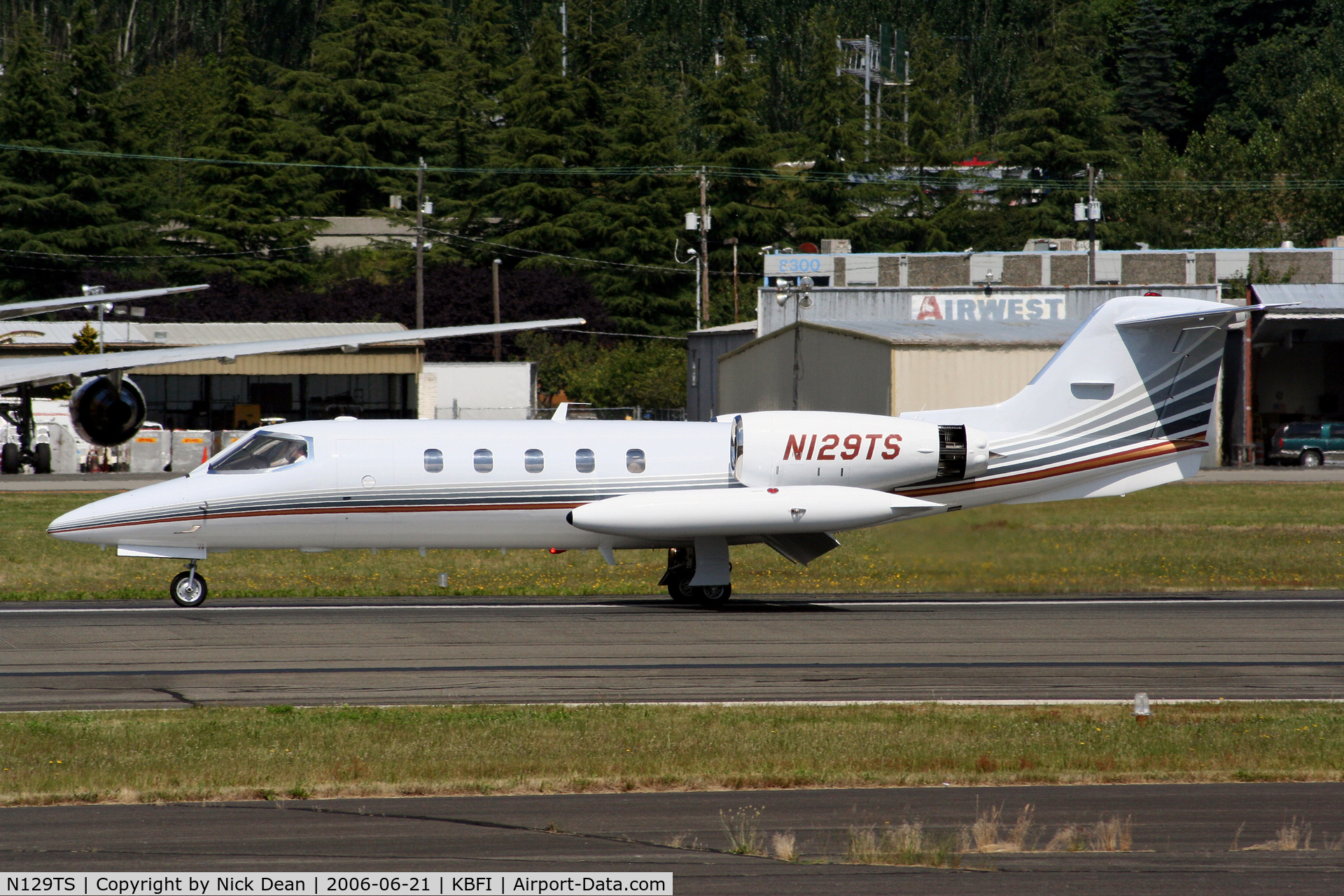 N129TS, 1979 Gates Learjet 35A C/N 253, KBFI