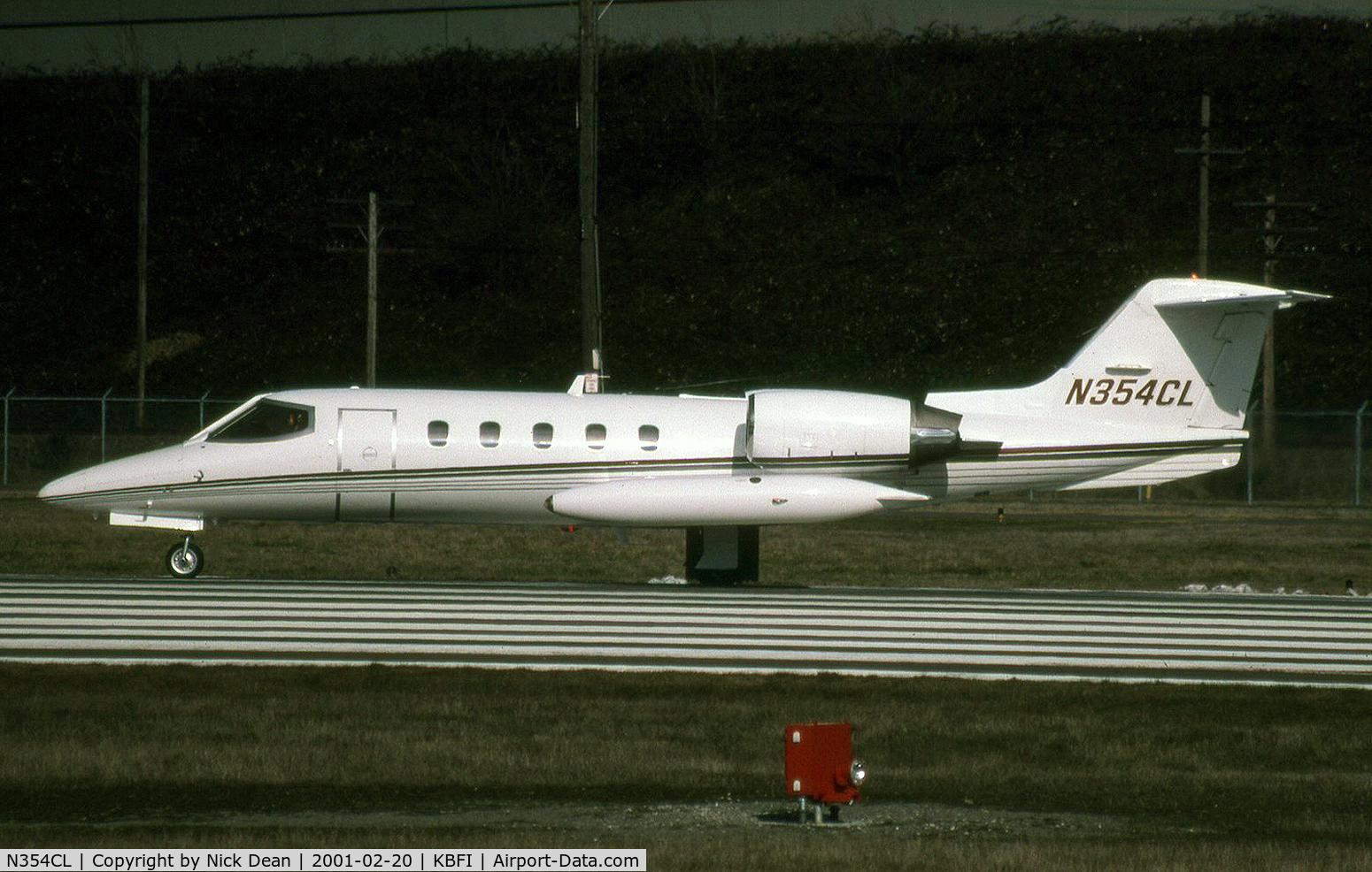 N354CL, 1982 Gates Learjet 35A C/N 493, KBFI