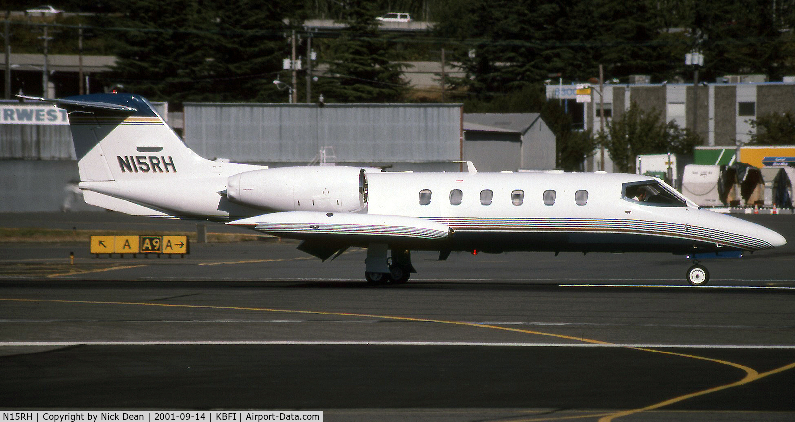 N15RH, 1983 Gates Learjet 35A C/N 497, KBFI