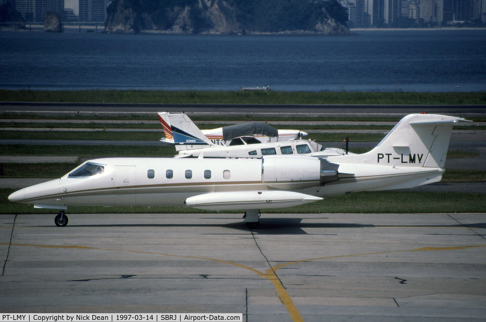 PT-LMY, 1987 Learjet 35A C/N 35A-627, SBRJ