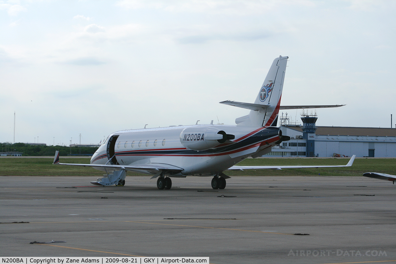 N200BA, 2002 Israel Aircraft Industries Gulfstream 200 C/N 076, In town for the first Dallas Cowboys game at the new stadium.