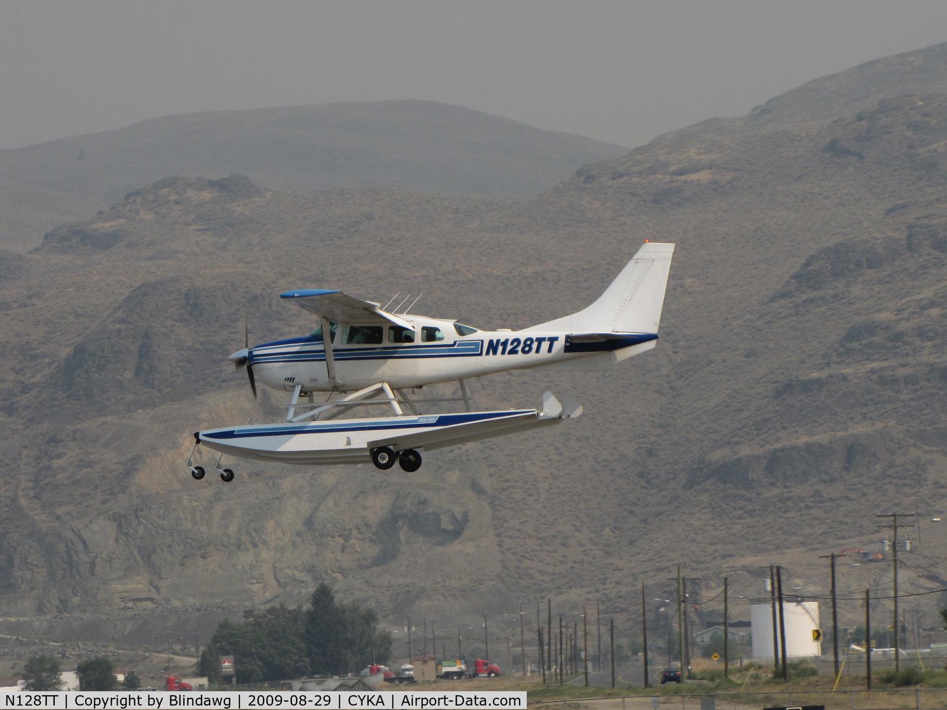 N128TT, 1979 Cessna U206G Stationair C/N U20604991, fuel stop