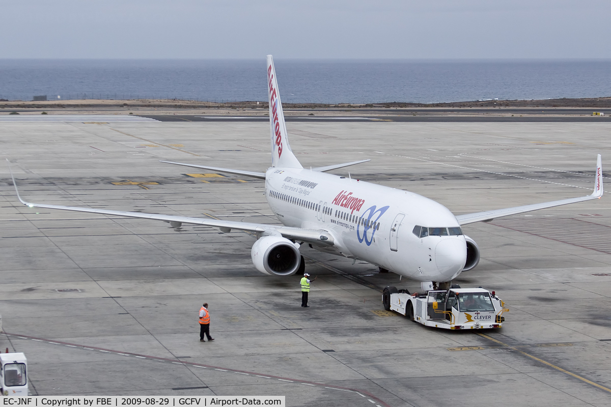 EC-JNF, 2006 Boeing 737-85P C/N 33977, pushback at Fuerteventura prior its flight to Madrid