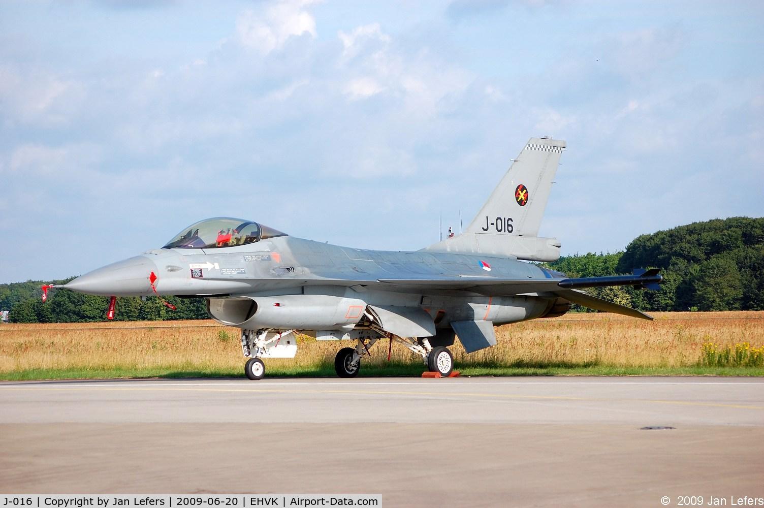 J-016, General Dynamics F-16AM Fighting Falcon C/N 6D-172, Royal Netherlands Air Force
