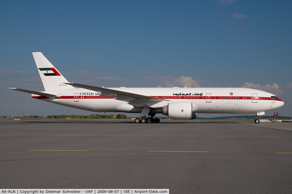 A6-ALN, 1999 Boeing 777-2AN/ER C/N 29953, UAE Government Boeing 777-200