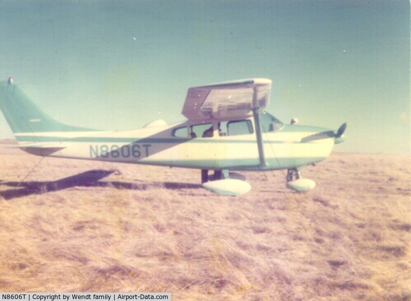 N8606T, 1960 Cessna 182C Skylane C/N 52506, Taken in pasture near Wendt farm near Latimer, Kansas