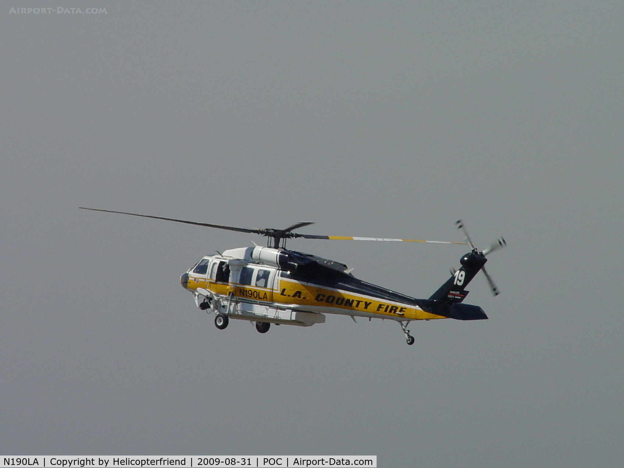 N190LA, Sikorsky S-70A Firehawk C/N 702479, Slowing down to land and taxi to EHA for fuel