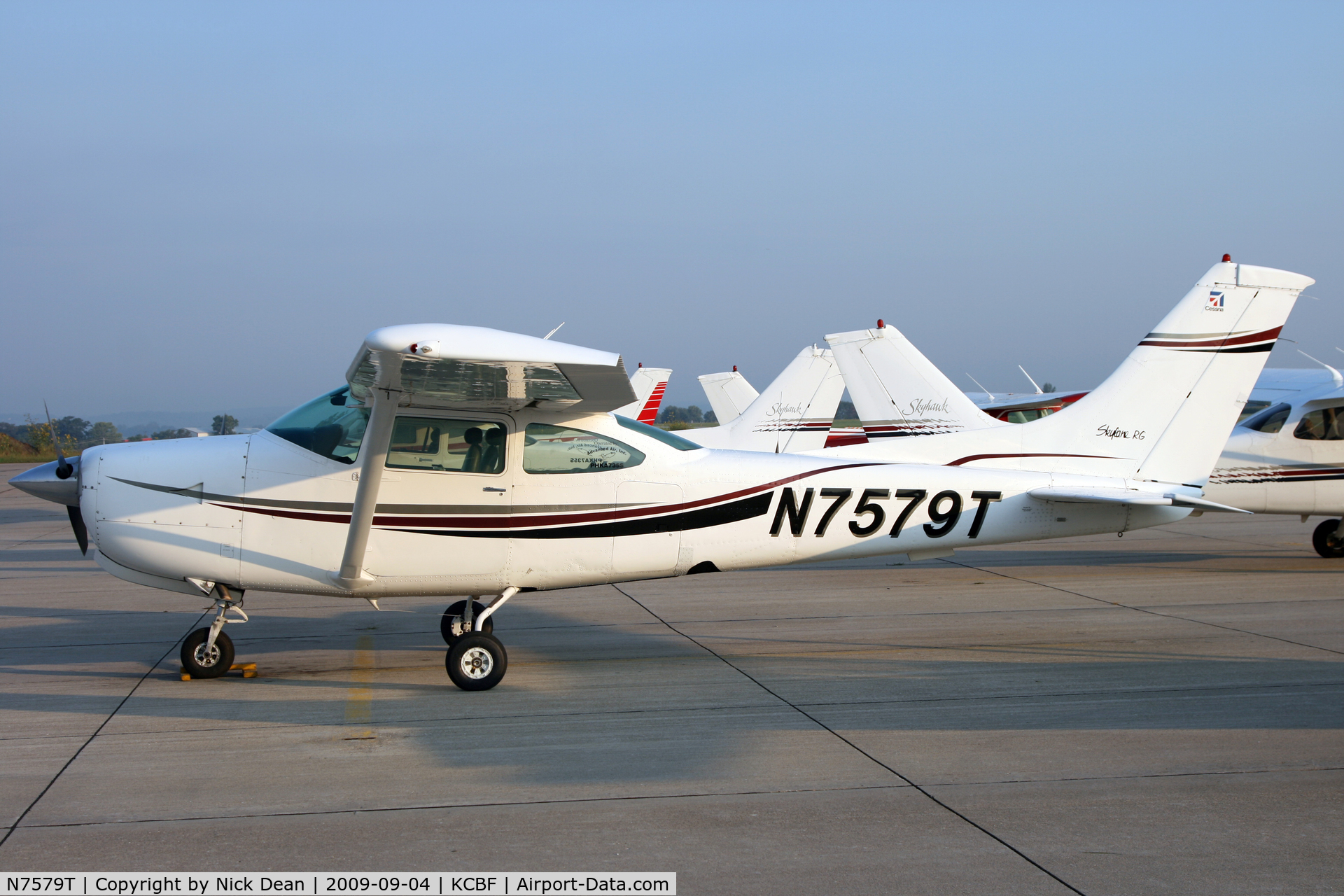 N7579T, 1977 Cessna R182 Skylane RG C/N R18200042, KCBF