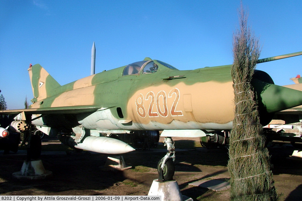 8202, 1974 Mikoyan-Gurevich MiG-21MF C/N 968202, Kecel Military technical park, Hungary