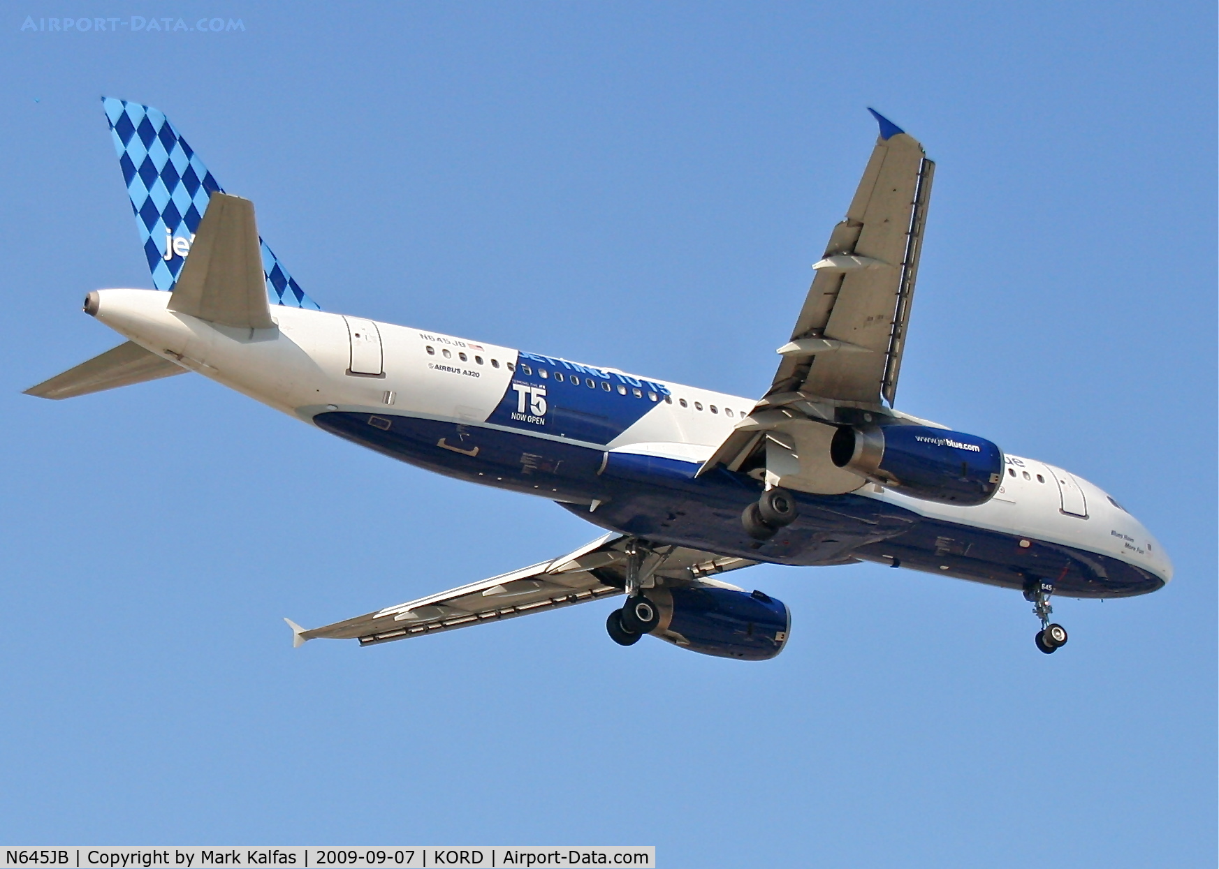 N645JB, 2006 Airbus A320-232 C/N 2900, Jet Blue A320-232, N645JB short final RWY 10 KORD