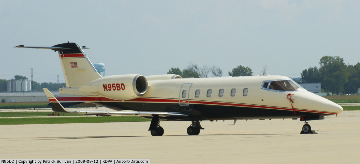 N95BD, 2001 Learjet 60 C/N 232, On the ramp, DuPage Airport, IL