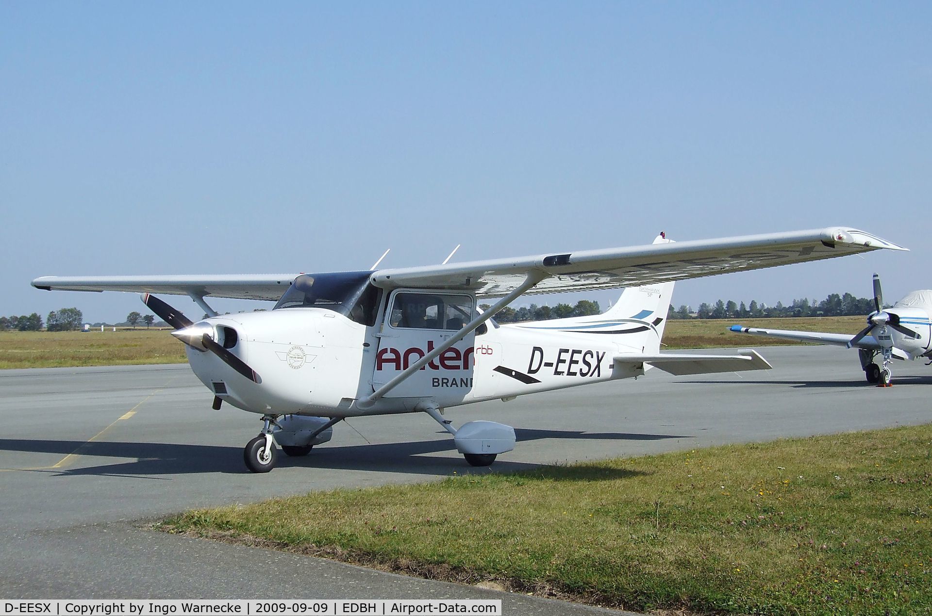 D-EESX, 2006 Cessna 172S Skyhawk SP C/N 172S10382, Cessna 172S Skyhawk SP at Stralsund/Barth airport