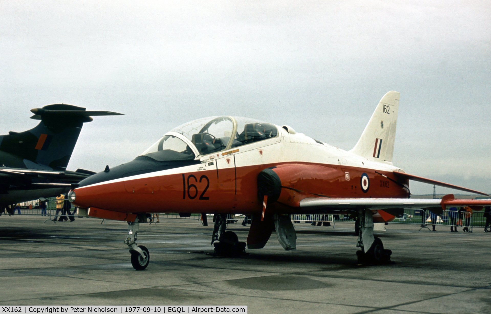 XX162, 1976 Hawker Siddeley Hawk T.1 C/N 009/312009, Hawk T.1 of the Central Flying School displayed at the 1977 RAF Leuchars Airshow.