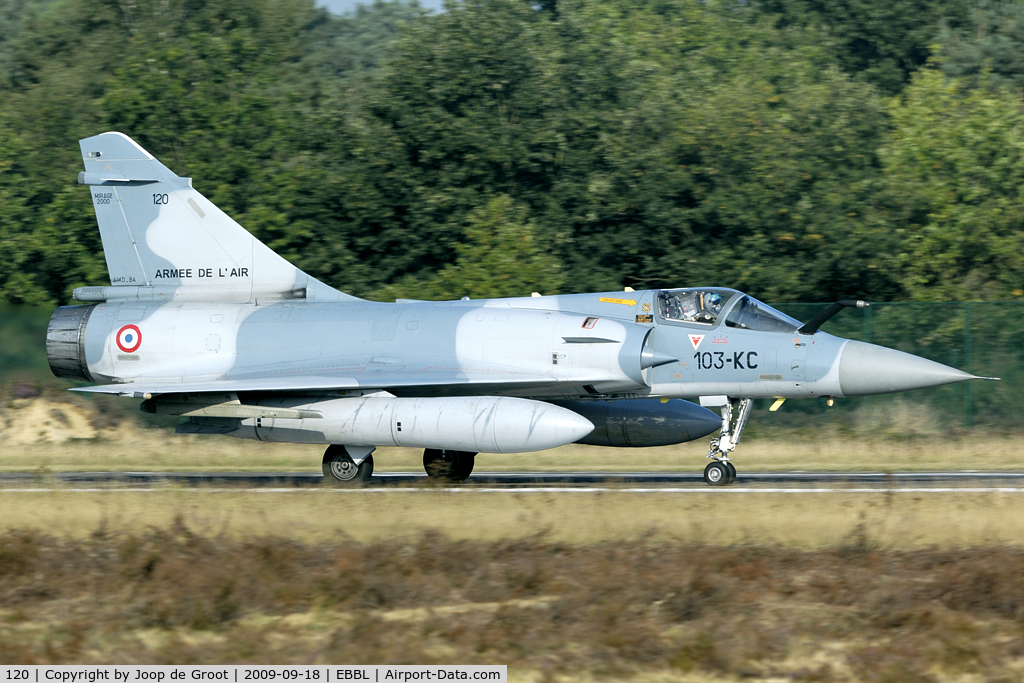 120, Dassault Mirage 2000C C/N 396, unmarked Cambrai Mirage 2000 with new code.
