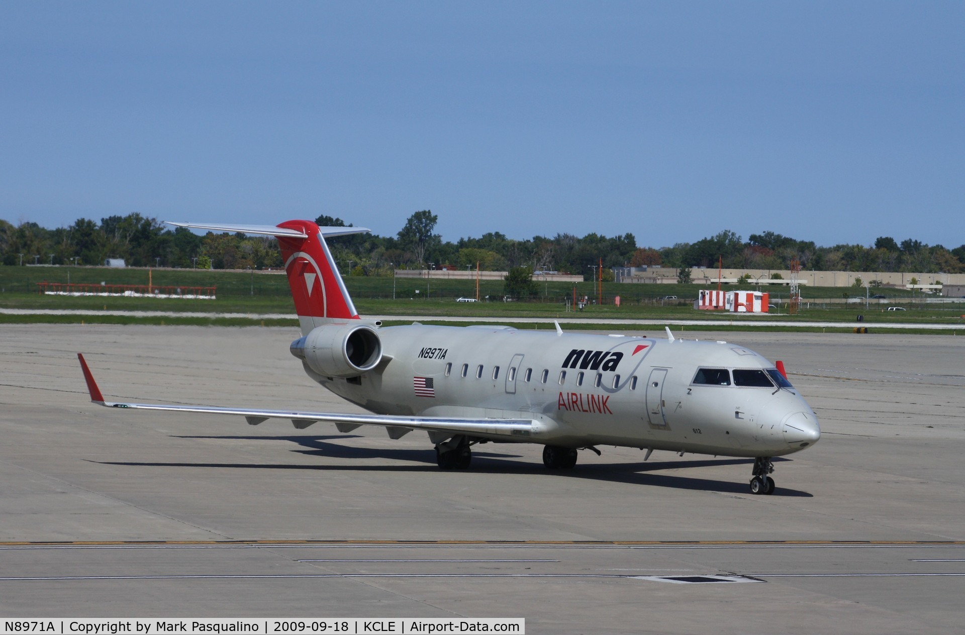 N8971A, 2004 Canadair CL-600-2B19 Regional Jet CRJ-440 C/N 7971, CL-600-2B19