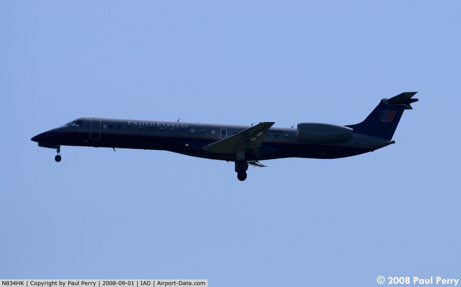 N834HK, 2000 Embraer ERJ-145LR (EMB-145LR) C/N 145269, Very sleek