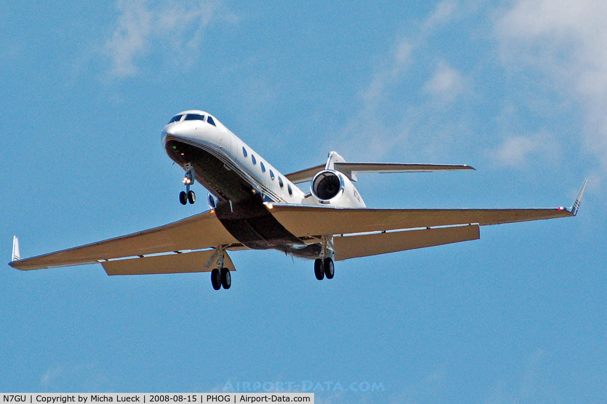 N7GU, 2008 Gulfstream Aerospace GIV-X (G450) C/N 4118, At Maui