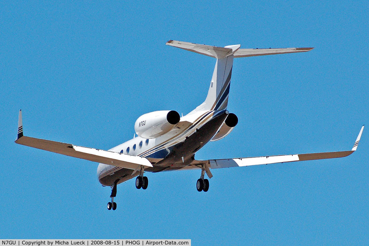 N7GU, 2008 Gulfstream Aerospace GIV-X (G450) C/N 4118, At Maui