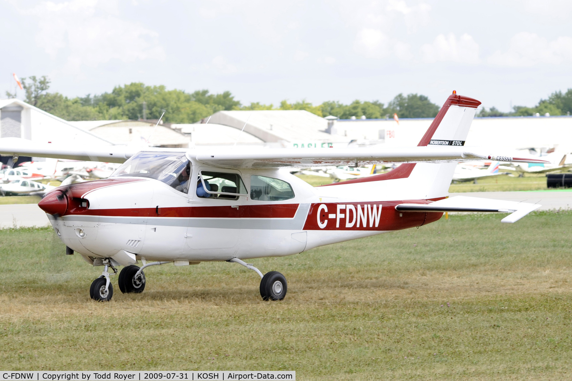 C-FDNW, 1974 Cessna T210L Turbo Centurion C/N 21060383, Taxi to parking