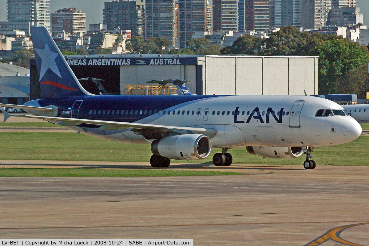 LV-BET, 2002 Airbus A320-233 C/N 1854, At Aeroparque (AEP)