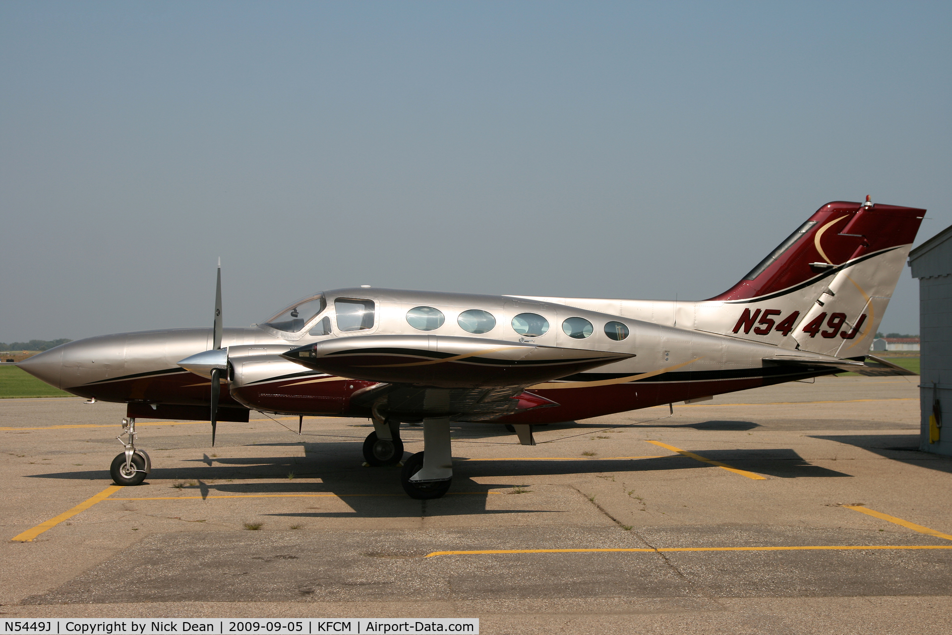 N5449J, Cessna 421B Golden Eagle C/N 421B0907, KFCM
