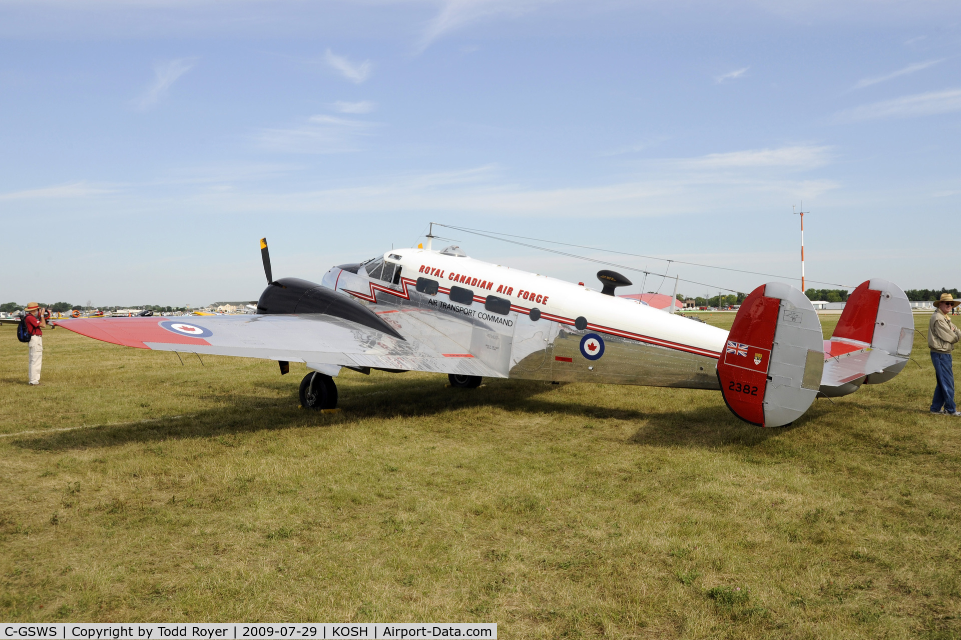 C-GSWS, 1953 Beech Expeditor 3NM C/N CA-261, Oshkosh EAA Fly-in 2009