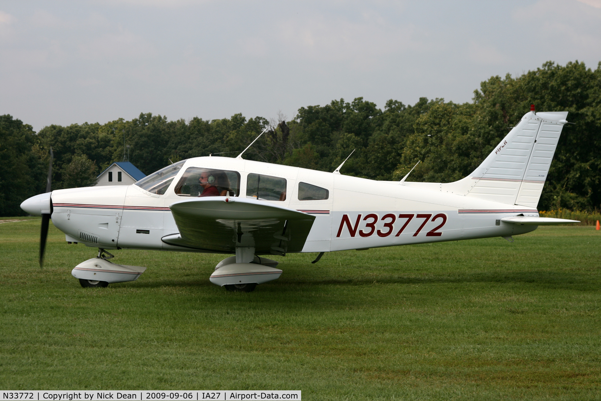 N33772, 1975 Piper PA-28-180 Cherokee C/N 28-7505180, IA27