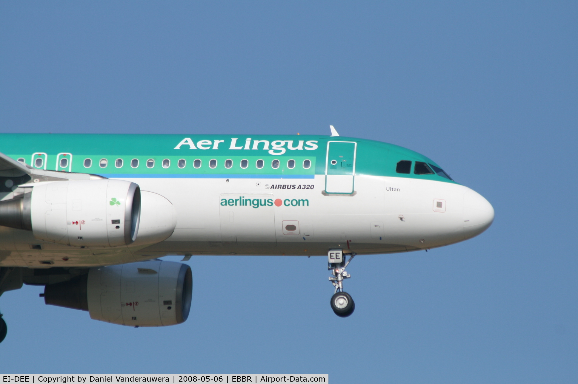 EI-DEE, 2004 Airbus A320-214 C/N 2250, Flight EI630 is descending to rwy 02
