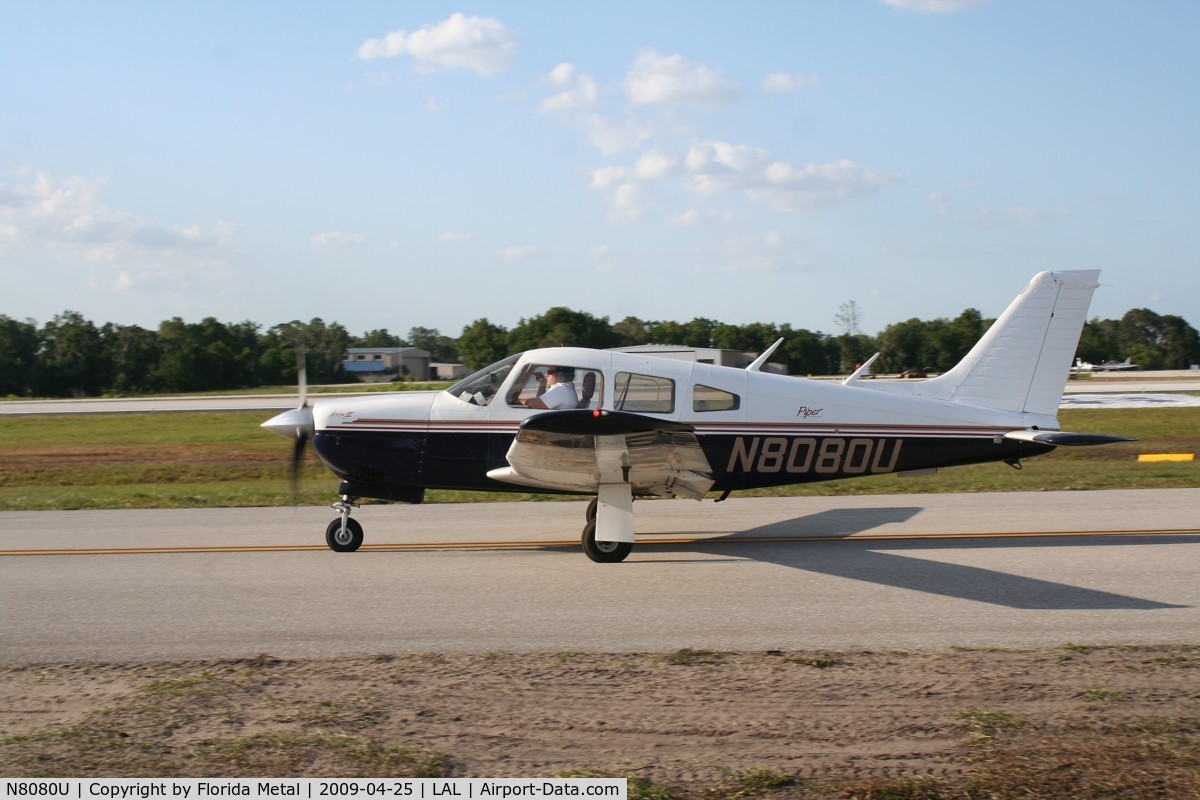 N8080U, 1977 Piper PA-28R-201 Cherokee Arrow III C/N 28R7737056, Piper PA-28R