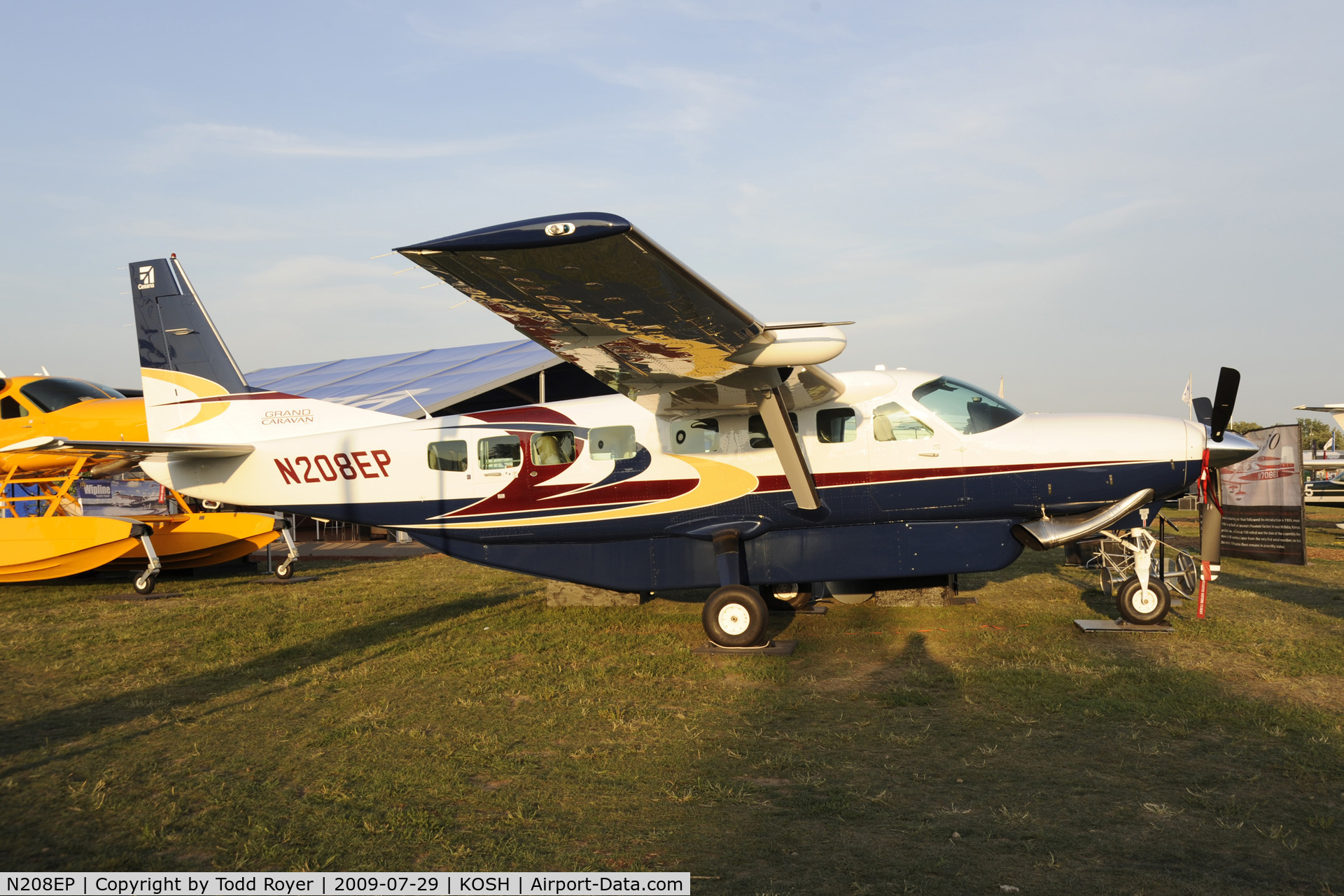 N208EP, Cessna 208B C/N 208B2112, Oshkosh EAA Fly-in 2009