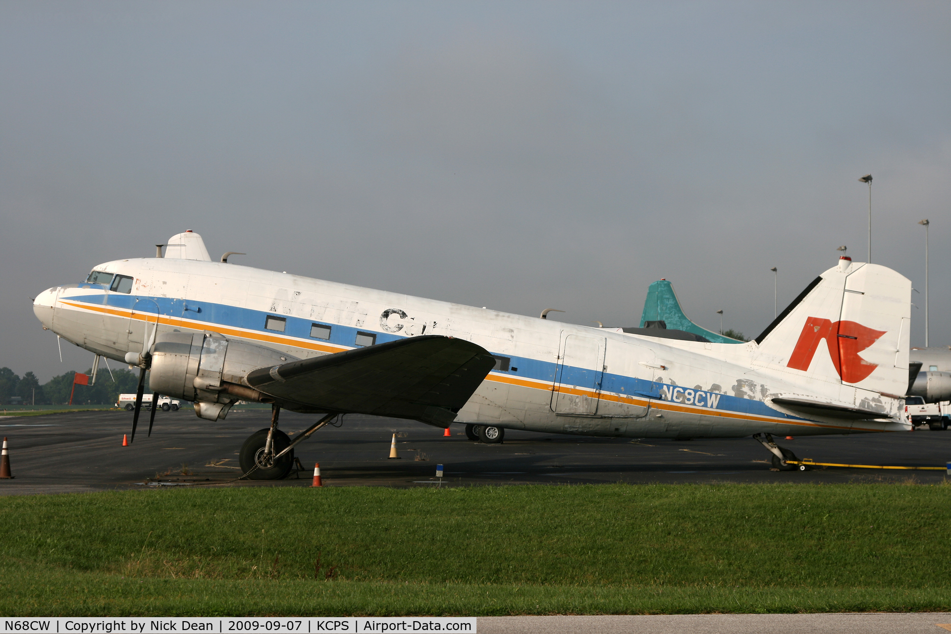 N68CW, 1943 Douglas DC-3C C/N 25980, KCPS