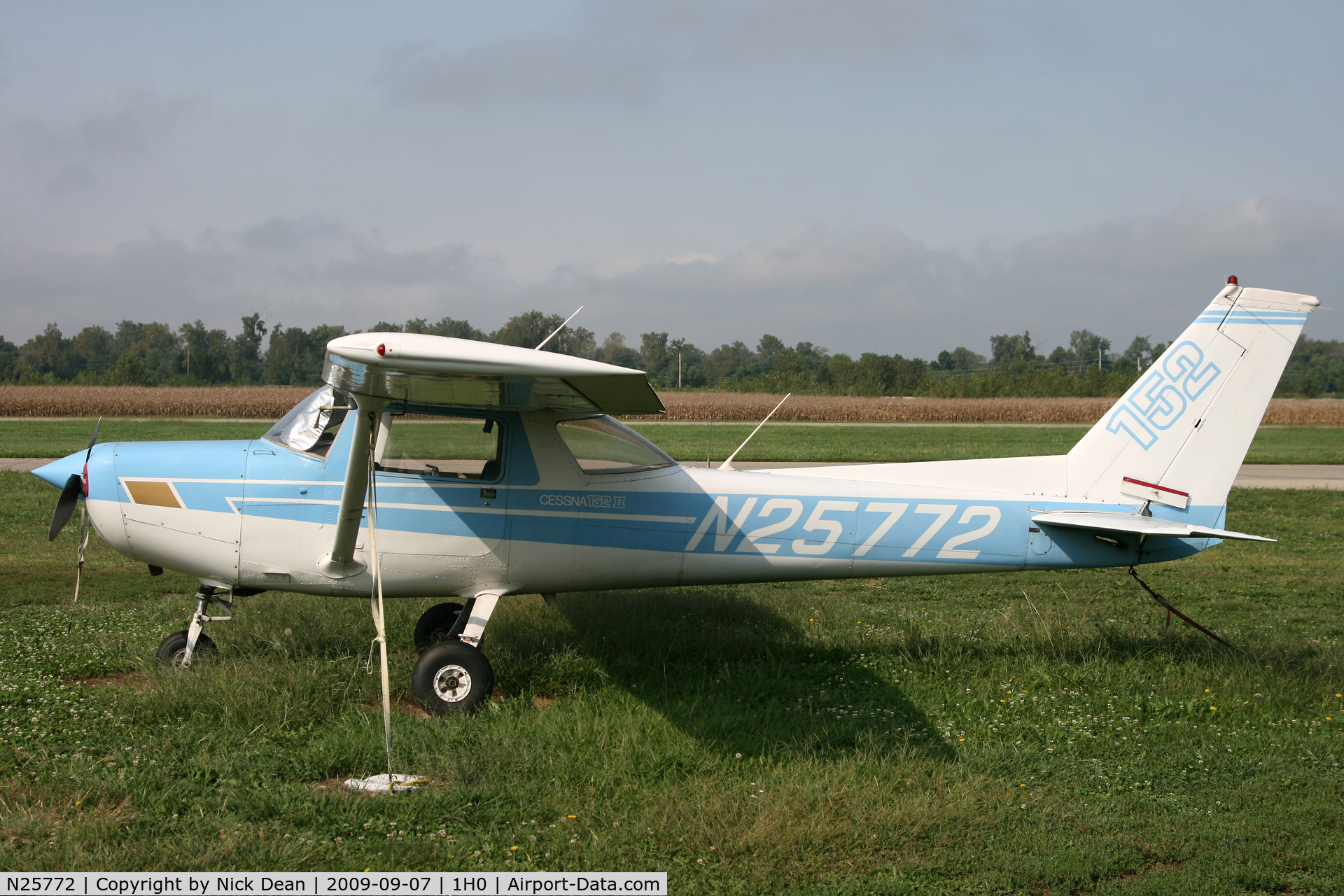 N25772, 1977 Cessna 152 C/N 15280774, 1H0
